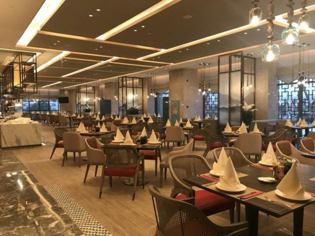 Ramada Plaza By Wyndham Changsha Wangcheng Exterior foto