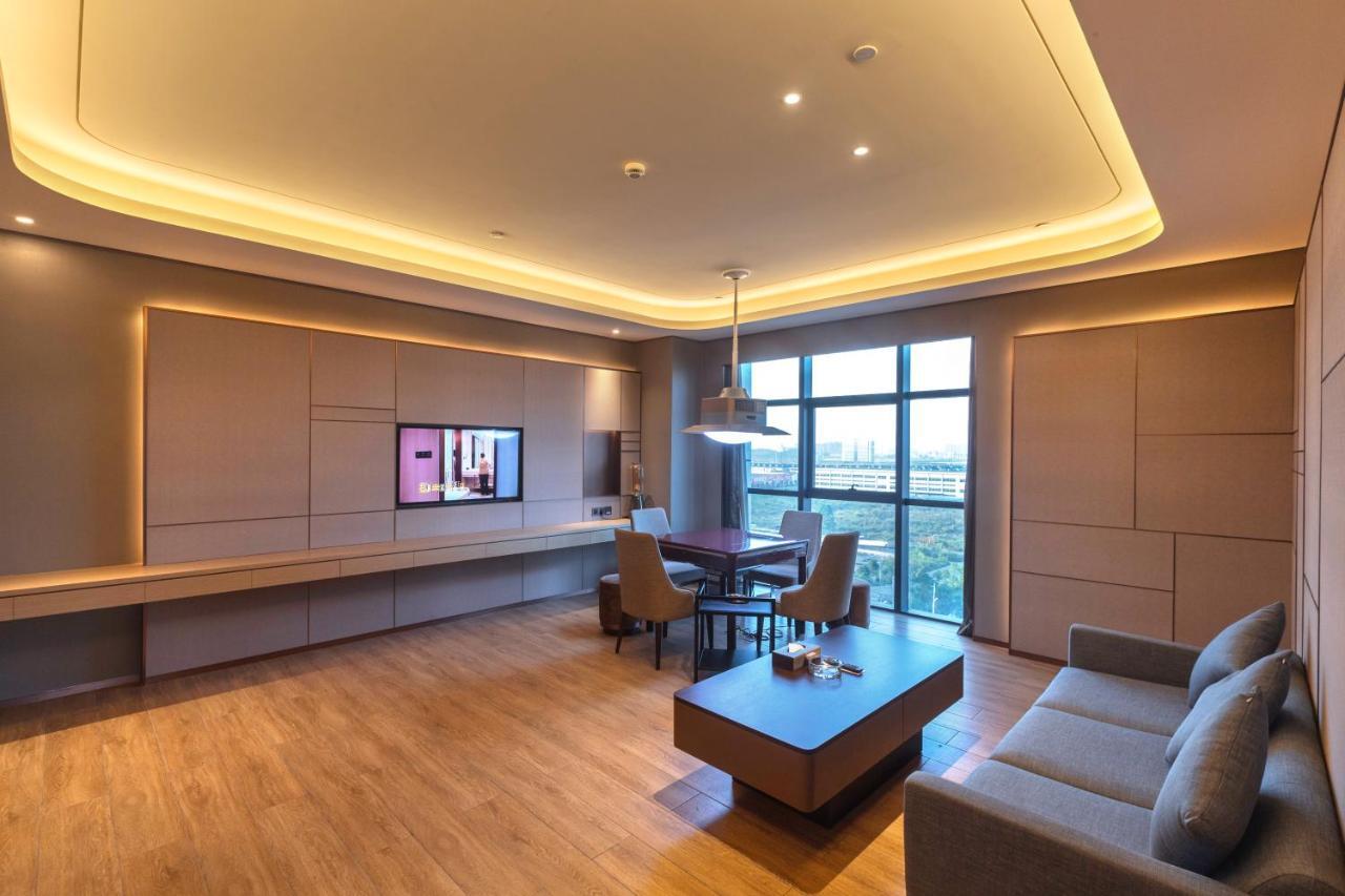 Ramada Plaza By Wyndham Changsha Wangcheng Exterior foto